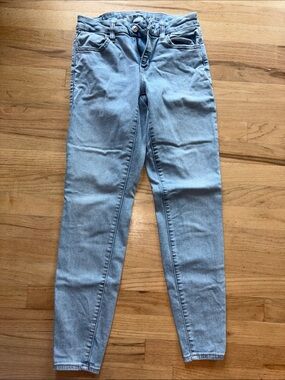A&E Light Blue Skinny Jeans  - Curvy High-Rise skinny Fit